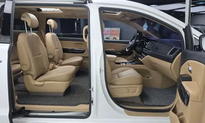 Kia Canival 2015, 138917 км, за 7089.41 USD - фото 26