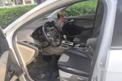 Ford Focus 2012, 128900 км, за 3324 USD - фото 15