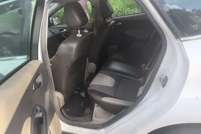 Ford Focus 2012, 128900 км, за 3324 USD - фото 17