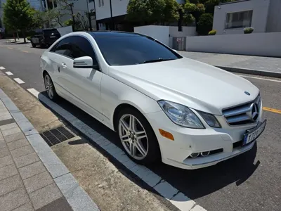 Mercedes-Benz E-Class 2010, 129000 км, за 3282.13 USD