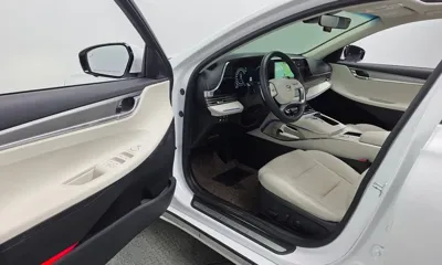 Hyundai Grandeur 2022, 78230 км, за 17524.44 USD - фото 10