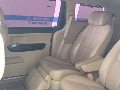 Kia Canival 2017, 115910 км, за 8450.88 USD - фото 13