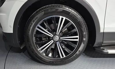 Volkswagen Tiguan 2020, 50182 км, за 15796.65 USD
