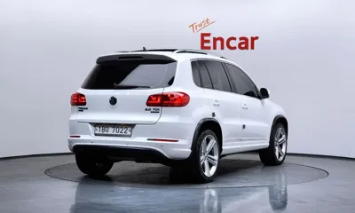 Volkswagen Tiguan 2013, 93411 км, за 9184.01 USD