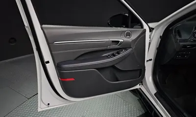 Hyundai Sonata 2022, 58356 км, за 38093.36 USD - фото 24