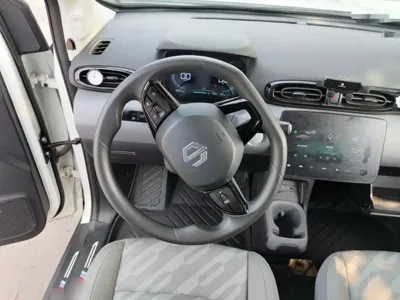 Leapmotor Leapmotor T03 2024, 10400 км, за 4965.44 USD