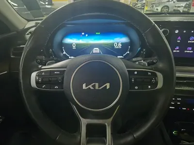 Kia K5 2023, 55635 км, за 3818.96 USD - фото 7
