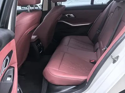 BMW 3 Series 2023, 37000 км, за 33318.71 USD