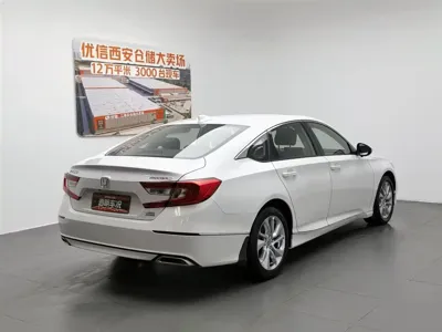 Honda Accord 2019, 100600 км, за 8676.48 USD