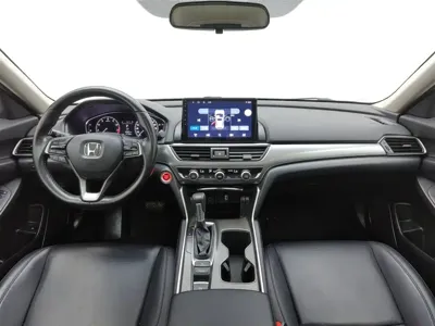 Honda Accord 2019, 100600 км, за 8676.48 USD