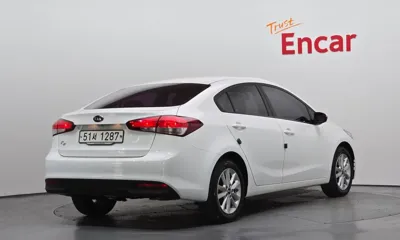 Kia K3 2017, 50340 км, за 5883.13 USD