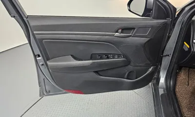 Hyundai Avante 2016, 48970 км, за 6960.71 USD - фото 24