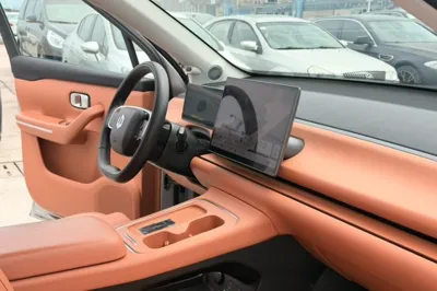 Leapmotor C10 2026, 20800 км, за 19504 USD - фото 31