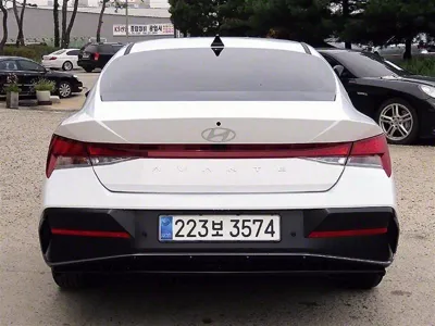 Hyundai Avante 2025, 5810 км, за 15960.92 USD
