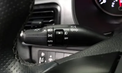Kia Stonic 2019, 37761 км, за 8794.79 USD - фото 28