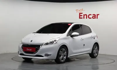 Peugeot 208 · 2014 год