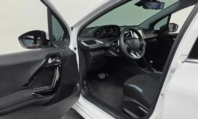 Peugeot 208 2014, 78940 км, за 3317.72 USD - фото 10