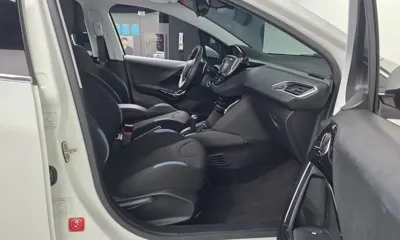 Peugeot 208 2014, 78940 км, за 3317.72 USD - фото 11