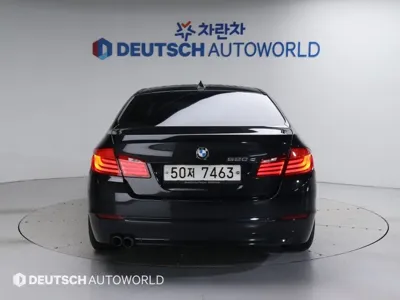BMW 5-Series 2011, 97690 км, за 5645.27 USD