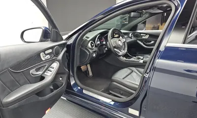 Mercedes-Benz C-Class 2017, 114394 км, за 9839.83 USD - фото 10