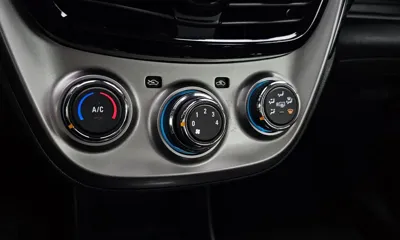 ChevroletGMDaewoo Spark 2018, 80284 км, за 4748.9 USD - фото 17