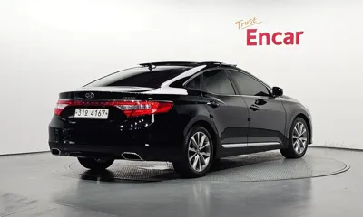 Hyundai Grandeur 2015, 103652 км, за 4294.68 USD