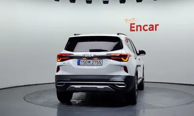Kia Seltos 2023, 19107 км, за 16214.1 USD