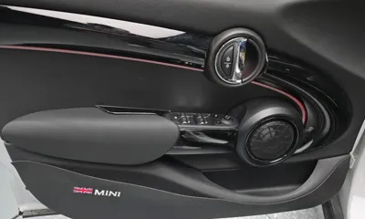 MINI Cooper 2023, 19412 км, за 17395.3 USD - фото 24
