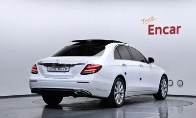 Mercedes-Benz E-Class 2019, 84126 км, за 17551.84 USD