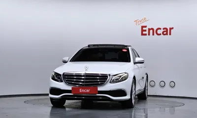Mercedes-Benz E-Class 2019, 84126 км, за 17551.84 USD