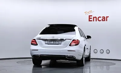 Mercedes-Benz E-Class 2019, 84126 км, за 17551.84 USD