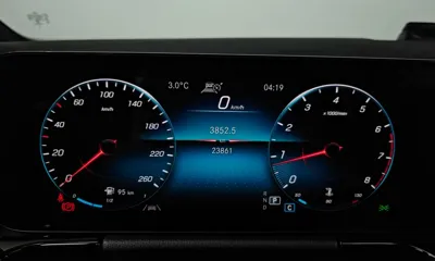 Mercedes-Benz GLA-Class 2021, 23861 км, за 20812.68 USD - фото 8