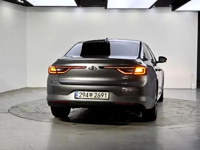 Renault-KoreaSamsung SM6 2016, 172923 км, за 2637.5 USD