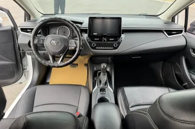 Toyota Corolla 2019, 49300 км, за 9032 USD - фото 8