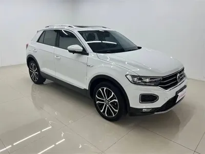 Volkswagen T-Roc 2022, 33000 км, за 17504.29 USD