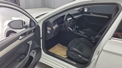 Volkswagen Passat 2021, 89858 км, за 14112.91 USD - фото 7