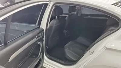 Volkswagen Passat 2021, 89858 км, за 14112.91 USD - фото 8
