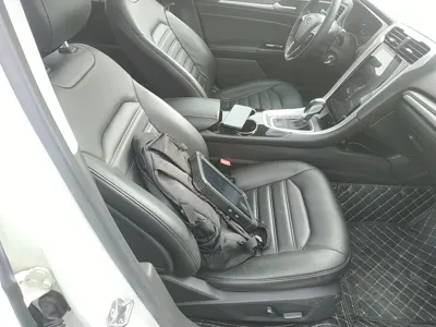 Ford Mondeo 2013, 145100 км, за 6975 USD - фото 23