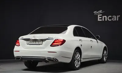 Mercedes-Benz E-Class 2019, 68282 км, за 20416.25 USD