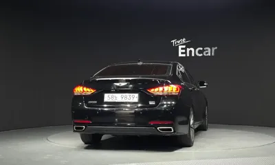 Hyundai Genesis 2016, 102058 км, за 6236.05 USD