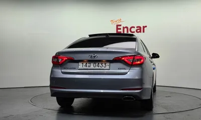 Hyundai Sonata 2017, 107350 км, за 6937.56 USD