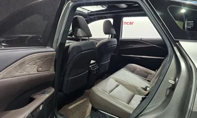 Lexus RX 2023, 71906 км, за 48166.5 USD - фото 12