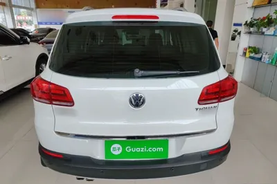 Volkswagen Tiguan 2015, 50900 км, за 9398 USD