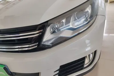 Volkswagen Tiguan 2015, 50900 км, за 9398 USD - фото 8