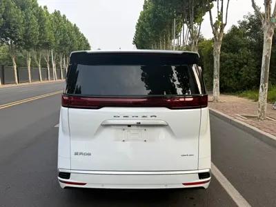 Denza Denza D9 2024, 60000 км, за 31656.62 USD