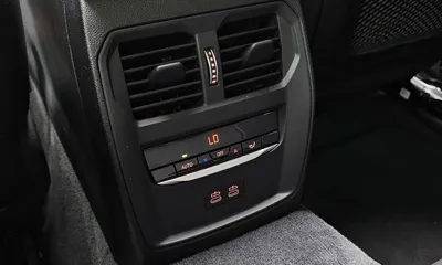 BMW 3-Series 2021, 39570 км, за 19869.72 USD - фото 28