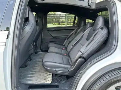 Tesla Model X 2019, 100000 км, за 26779.94 USD