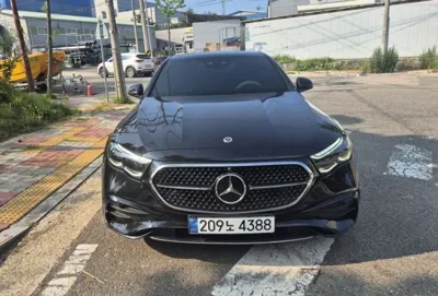 Mercedes-Benz E-Class · 2025 год