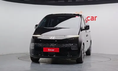 Hyundai Staria 2025, 15869 км, за 22993.06 USD