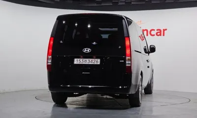 Hyundai Staria 2025, 15869 км, за 22993.06 USD